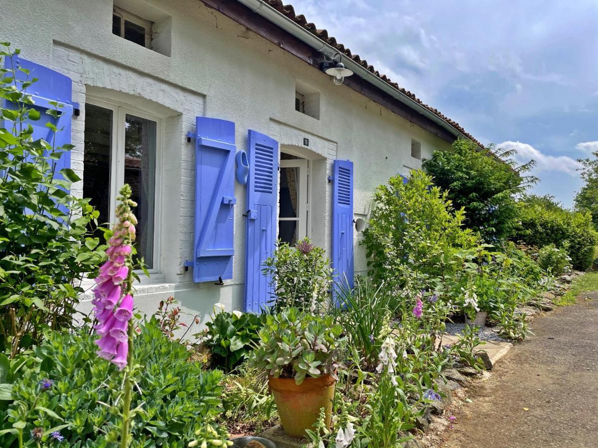 Vila Champs Chevrier Mezieres-sur-Issoire Exteriér fotografie
